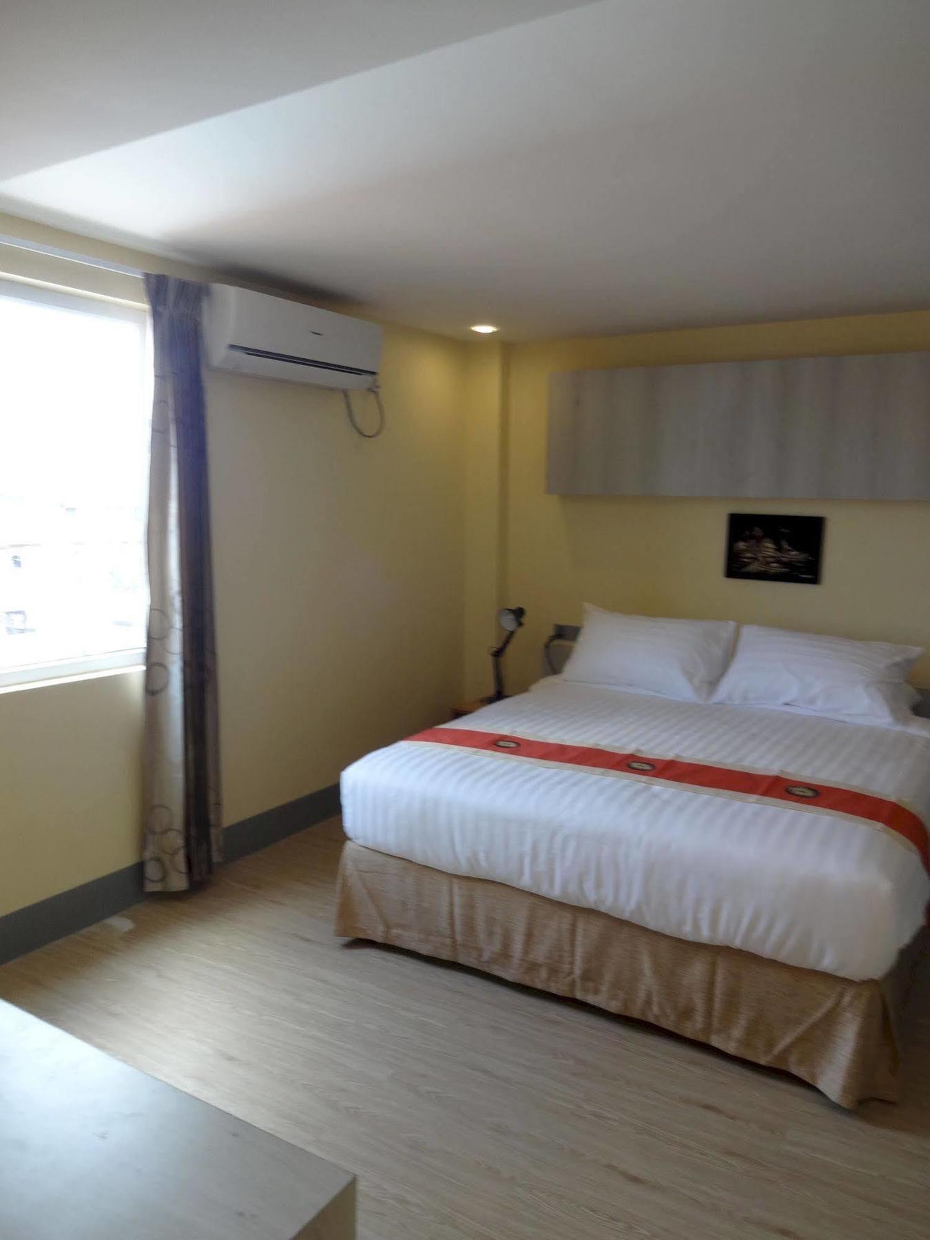 Hotel Mila Noa Yangon Exterior foto
